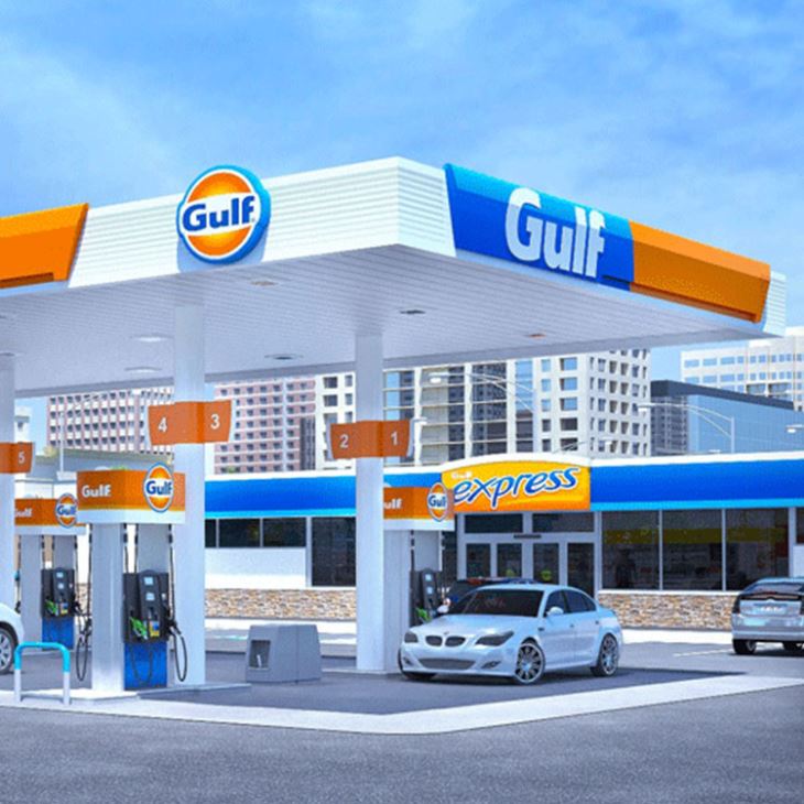Gulf petrol pylon sign